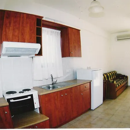 Valias House * 菲尼孔塔